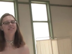 Adorable amateur loves to be pissed on