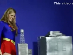 Supergirl Giantess
