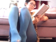 Shaved Head Babe Ignoring You in my blue nylons While I Read